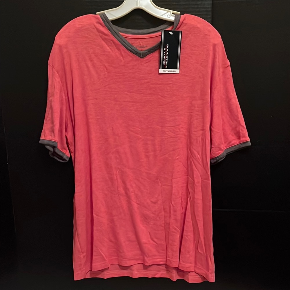 Roundtree & Yorke Pink V-Neck T-Shirt with Gray Trim